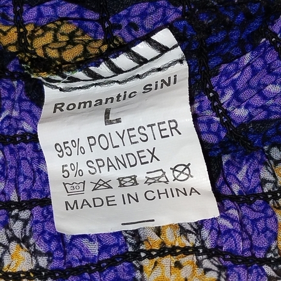 Women's bat sleeve sheer colorful shirring waist cropped top Size: L - Picture 4 of 4